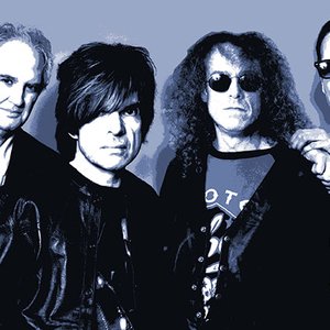 Mark Doyle and the Maniacs 的头像