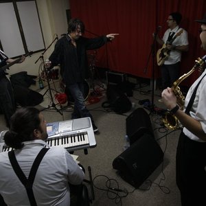 “Ti Ritu Piri Pip”的封面