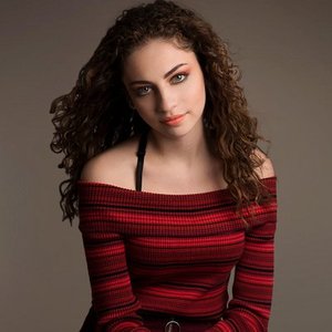 Avery Raquel 的头像