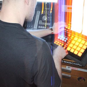 Bild för 'HIGH TOP'