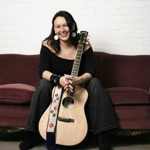 Leela Gilday 的头像