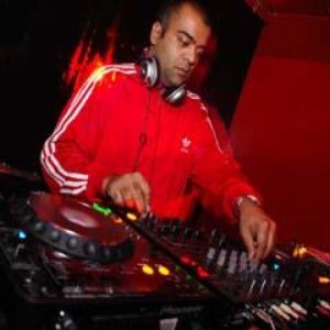 Rishi Bass 的头像