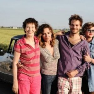 Jane Birkin, Catherine Jacob, Caroline Cellier & Benoit Petre 的头像