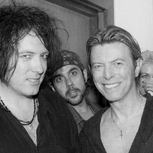 David Bowie feat. Robert Smith 的头像