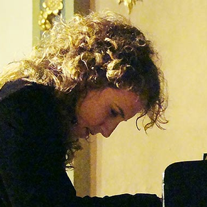 Anat Fort photo provided by Last.fm