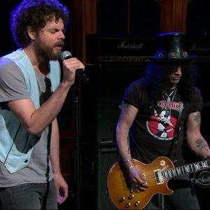 Slash featuring Andrew Stockdale のアバター