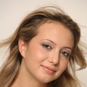 Liliya için avatar