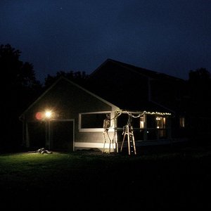 Everybody's Dead! - Single
