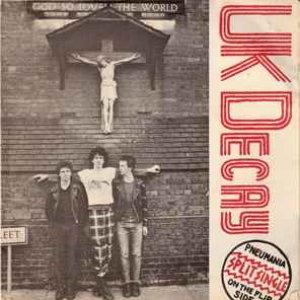 UK Decay / Pneumania