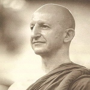 Ajahn Amaro 的头像