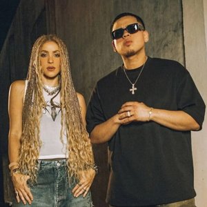 Shakira e Fuerza Regida 的头像
