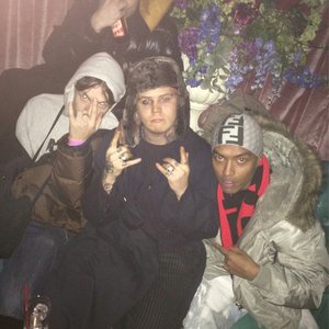 “YUNG LEAN x THAIBOY DIGITAL x BLADEE”的封面