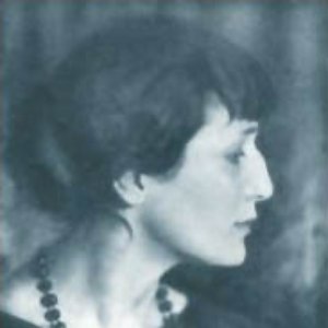 Anna Akhmatova 的头像