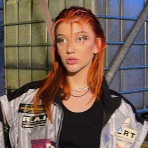 LIZA BOYKA 的头像