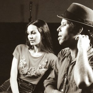 Tom Waits;Crystal Gayle için avatar