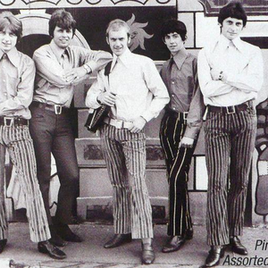 Pinkerton’s Assorted Colours photo provided by Last.fm