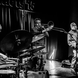 Peter Brötzmann, Steve Swell, Paal Nilssen-Love 的头像