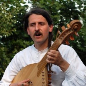 Taras Kompanichenko 的头像