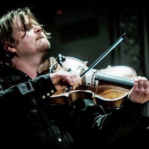 Ralph Farris 的头像