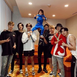 Avatar de MONSTA X & Sebastián Yatra