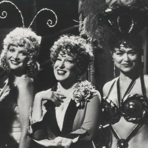 Linda Hart, Anna McNeely, Christine Ebersole 的头像