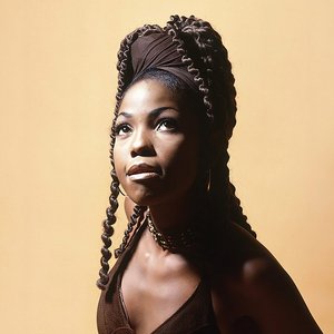 Lebo Mathosa 的头像