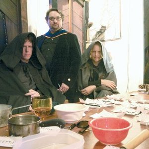 Nicholas Dobson & Michael Mellender 的头像