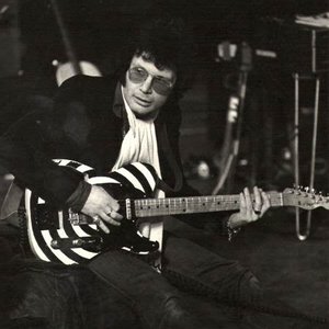 Deke Leonard 的头像