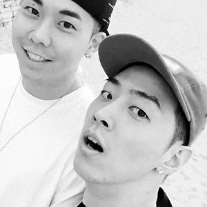 Avatar for 로꼬 (LOCO), GRAY (그레이)