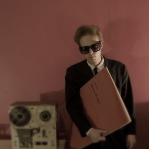 Adrian Knight 的头像