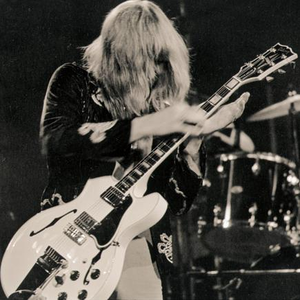 Alex Lifeson photo provided by Last.fm