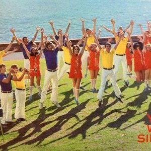 The Young World Singers 的头像