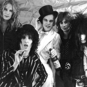 New York Dolls photo provided by Last.fm