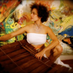 Gina Ferrera & the Philadelphia Gyil Fusion Project 的头像