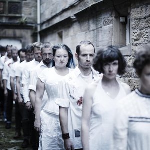 Eliza Carthy & The Wayward Band 的头像