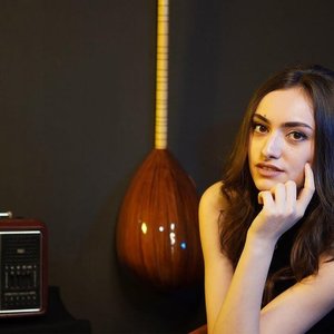 Ayten Rasul のアバター