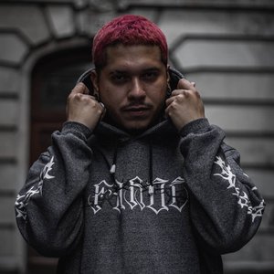 Ari Carrillo 的头像