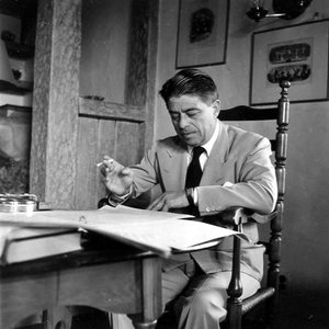 Alfred Newman 的头像