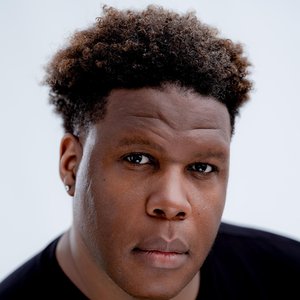 Derrick T. Lewis 的头像