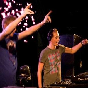 Coone & Fenix 的头像
