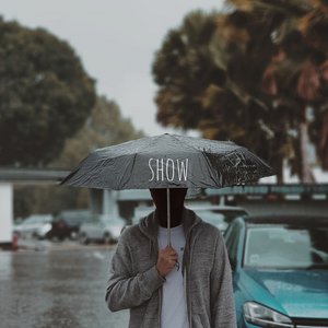 Show - Single