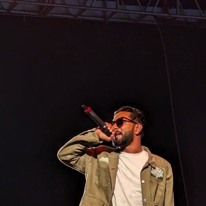 01 Punchi Malith 的头像