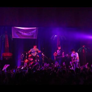 Raise the Colours 的头像