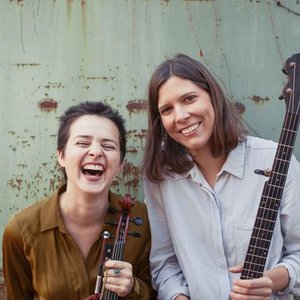 Allison de Groot & Tatiana Hargreaves 的头像