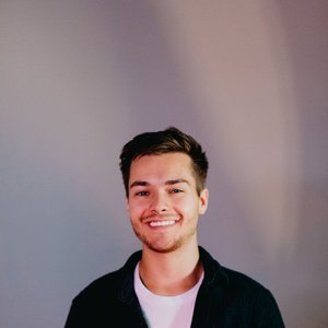 Clay Finnesand 的头像
