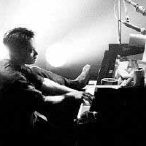 宝示戸亮二 photo provided by Last.fm