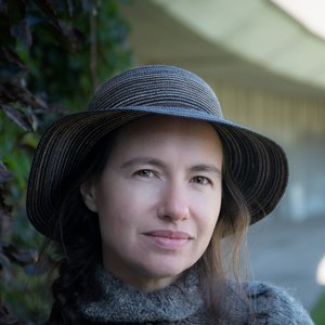 Luna Pearl Woolf 的头像