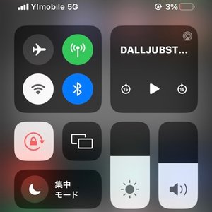 3%