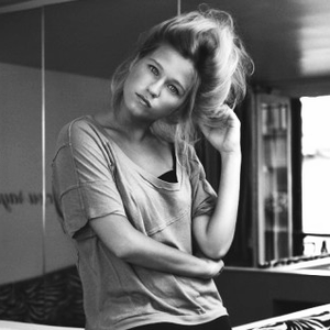 Selah Sue photo provided by Last.fm