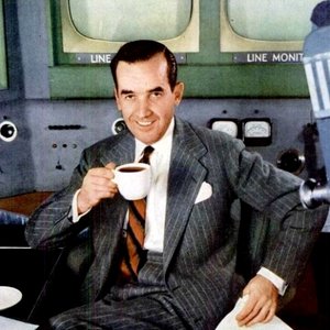 “Edward R. Murrow”的封面